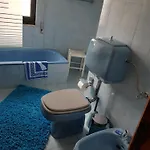 Moradia Rotunda Dos Bois *