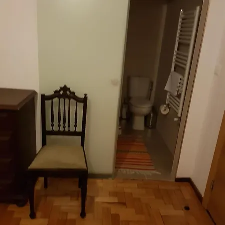 Moradia Rotunda Dos Bois