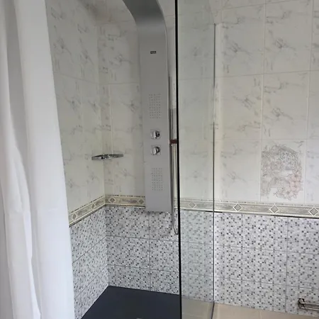 Moradia Rotunda Dos Bois Ubytování v soukromí Montalegre