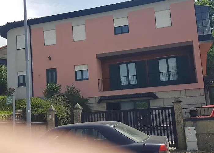 Moradia Rotunda Dos Bois