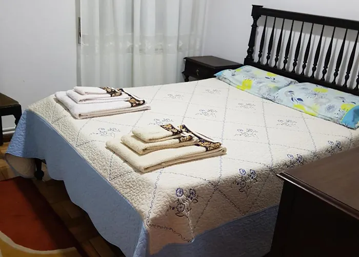 Moradia Rotunda Dos Bois 홈스테이 몬테알레그레