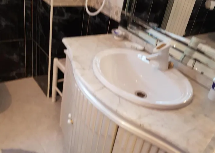 Quarto em Acomodações Particulares Moradia Rotunda Dos Bois Montalegre